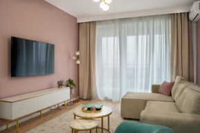 CityScape Blush Pink, Cozy modern apt